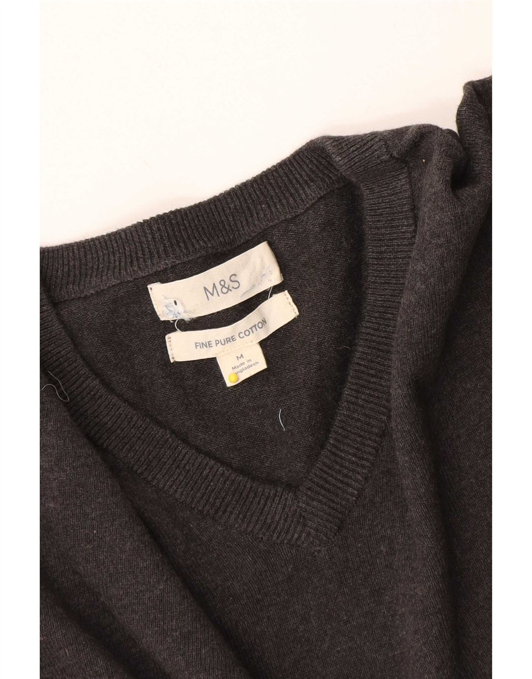 Maglione da uomo con scollo a V Marks & Spencer in cotone grigio medio