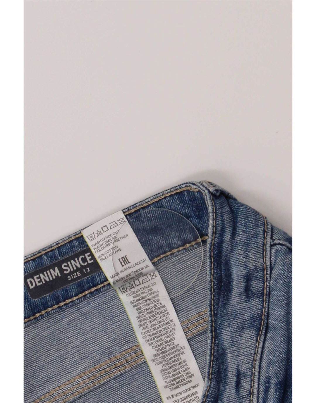 Pantaloncini in denim invecchiato Marks & Spencer da donna UK 12 medio W30 cotone blu