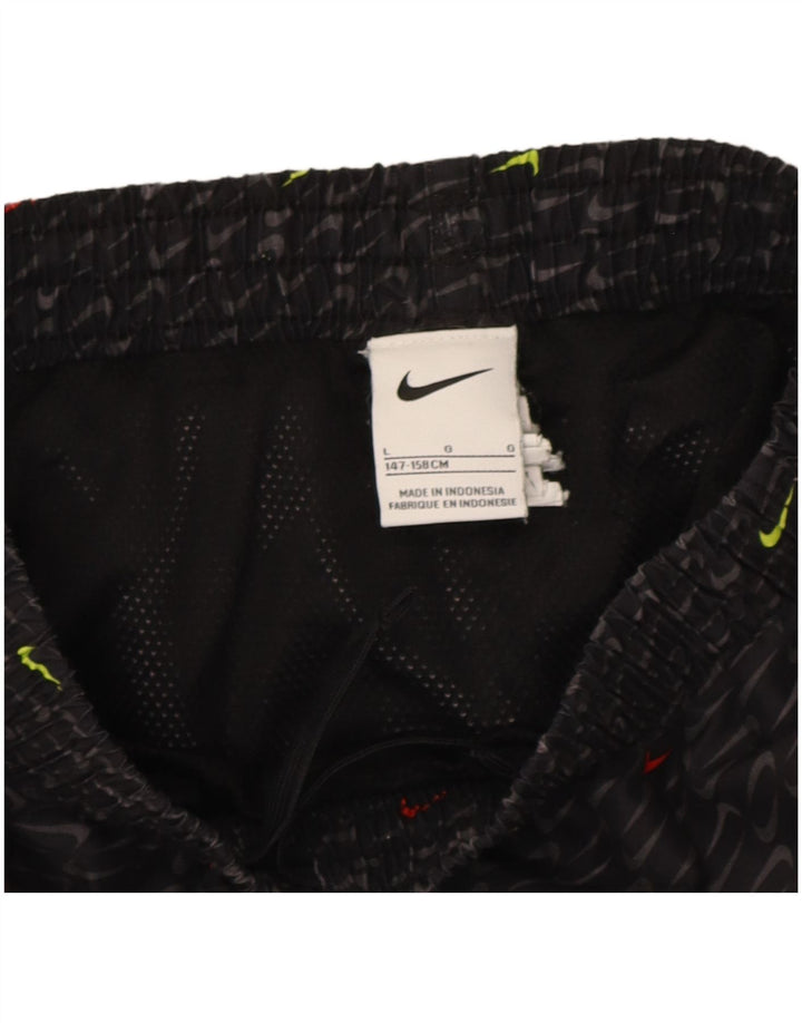 Pantaloncini sportivi Nike da ragazzo Dri Fit Graphic 12-13 anni Large Nero in poliestere