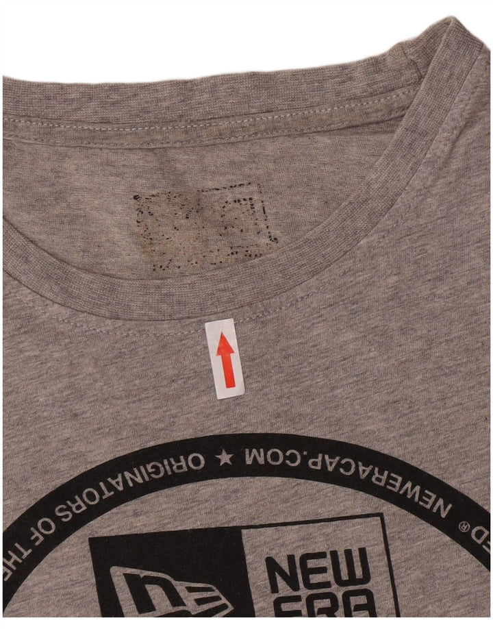 T-shirt grafica da uomo New Era Top grande in cotone grigio