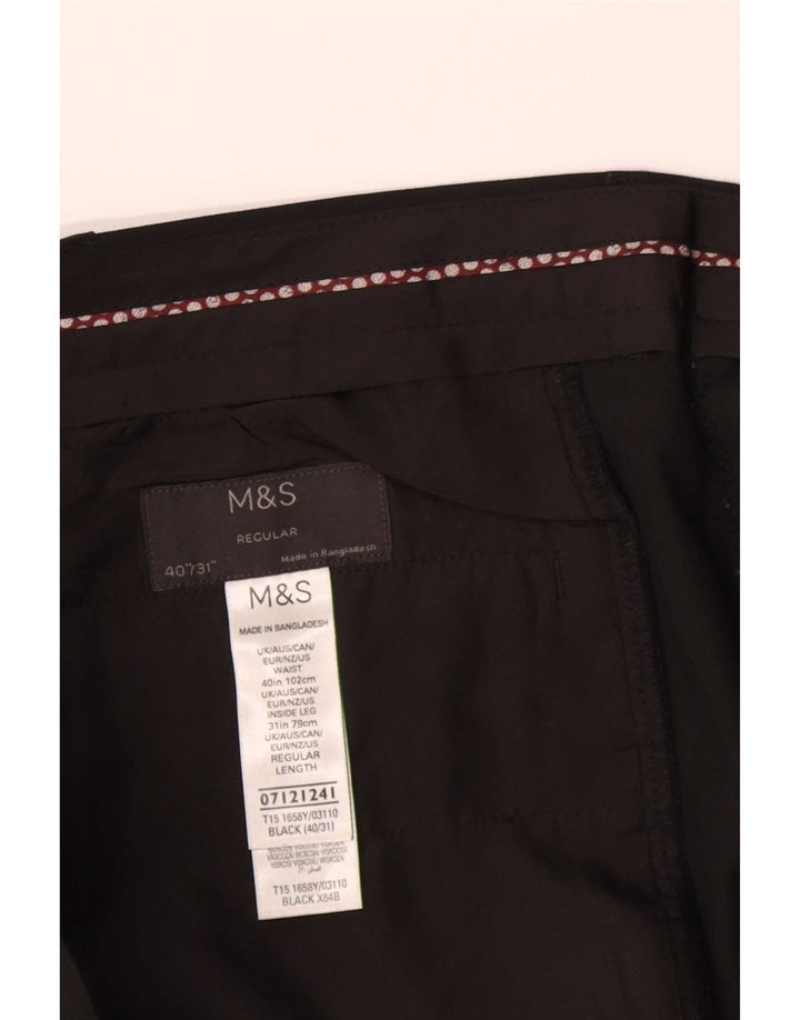 Pantaloni da abito regolari da uomo Marks & Spencer W40 L31 poliestere nero