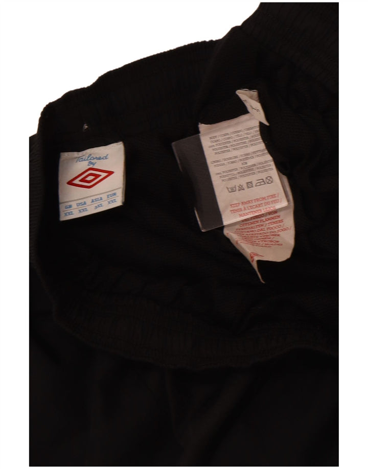 UMBRO Mens Bermuda Sport Shorts 2XL  Black Polyester
