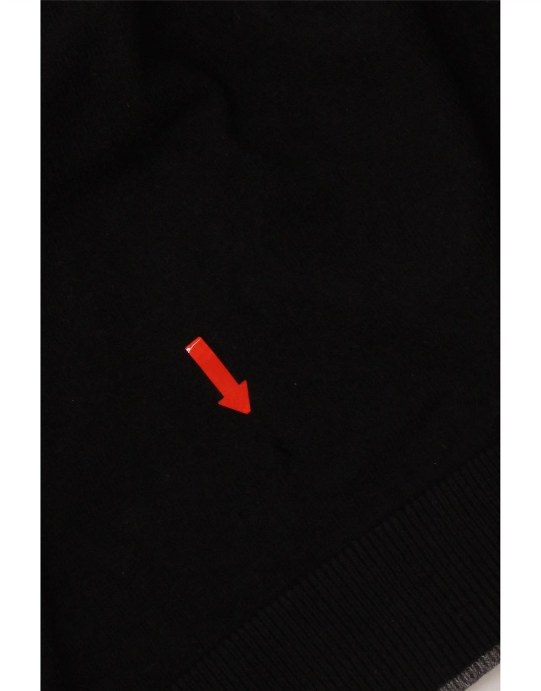 Maglione da uomo con scollo a V Musto in cotone nero medio