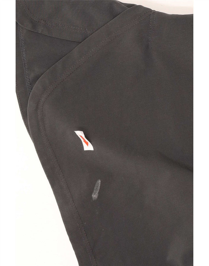 Pantaloncini sportivi Nike Dri Fit Graphic da uomo in poliestere grigio medio