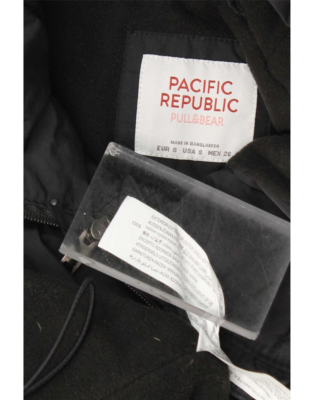 Giacca anorak con cappuccio grafico da donna Pull & Bear UK 10 piccola in nylon nero