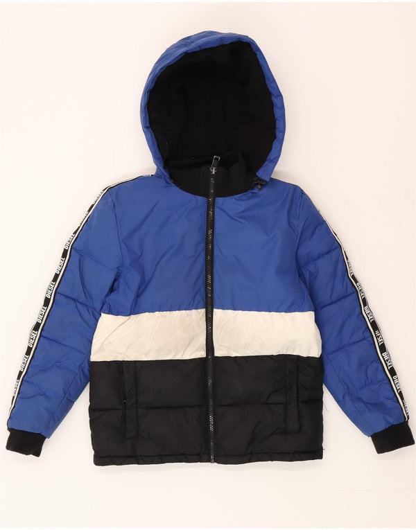 Giacca imbottita con cappuccio con grafica Diesel per ragazzi 9-10 anni in nylon color block blu