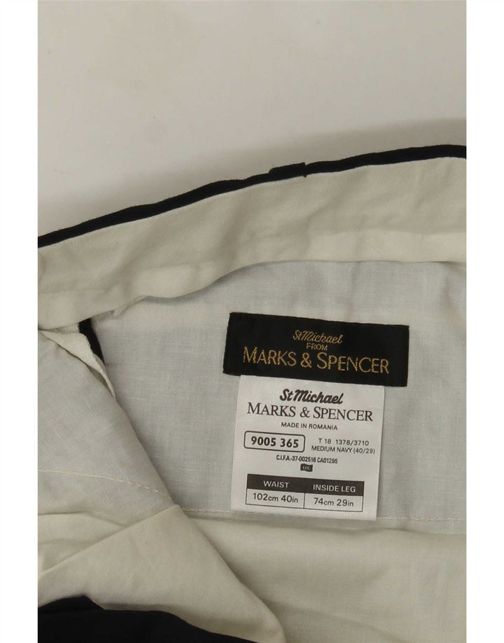 Pantaloni da abito dritti da uomo Marks & Spencer W40 L29 poliestere blu navy