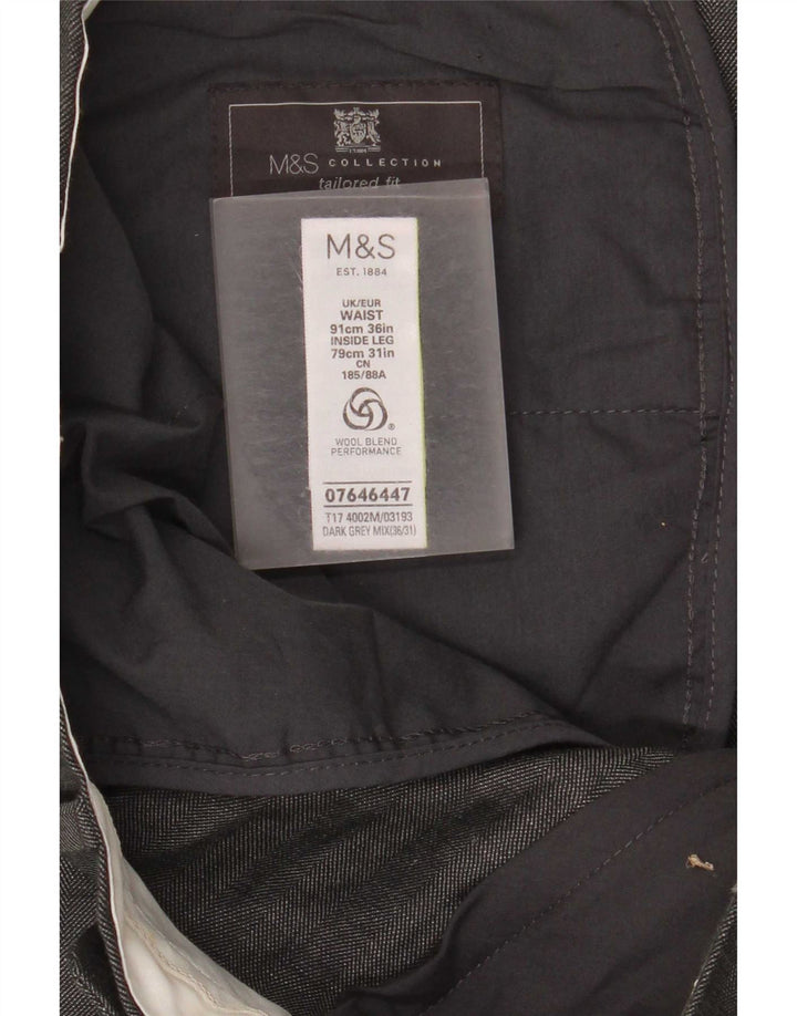 Pantaloni da abito dritti su misura da uomo Marks & Spencer W36 L31 a quadri grigi