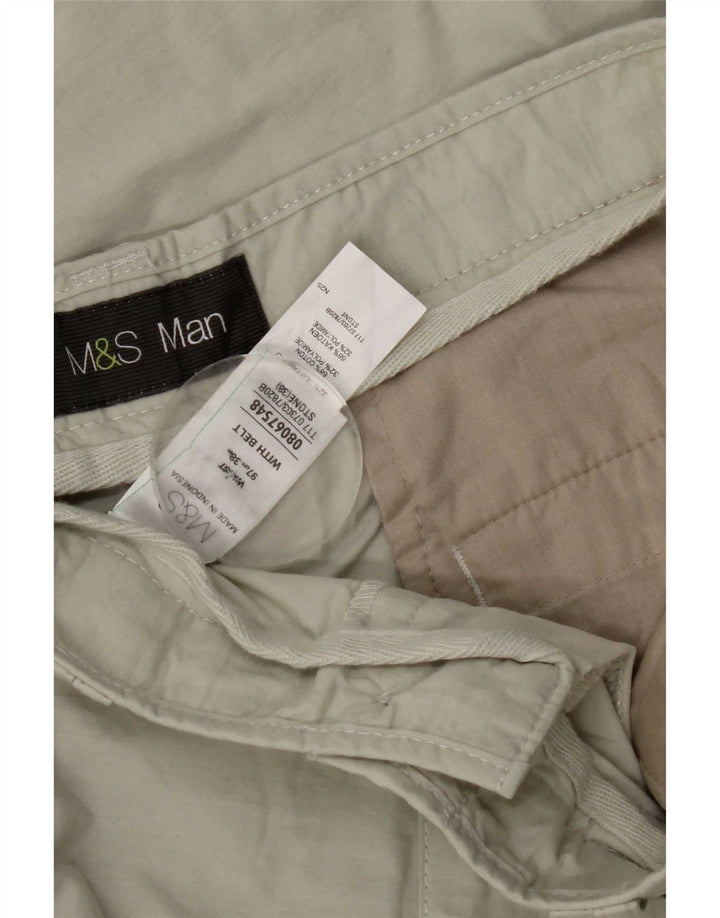 Bermuda cargo da uomo Marks & Spencer W38 XL in cotone beige