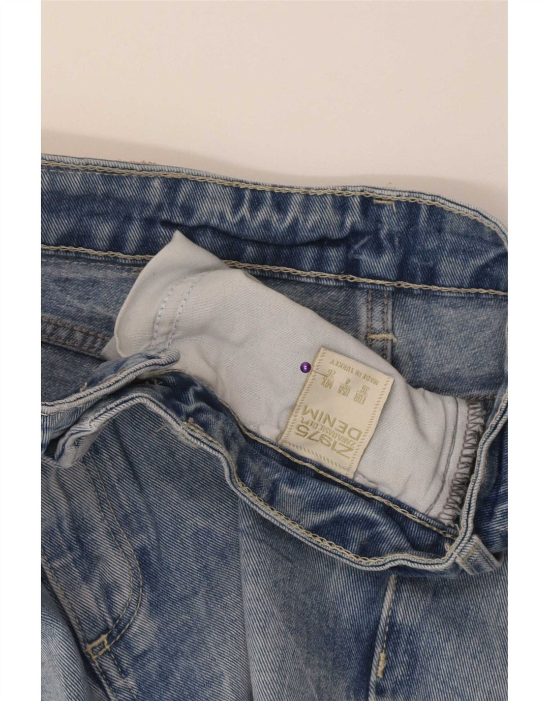 Pantaloncini in denim invecchiato Zara da donna EU 36 XS W26 Blu