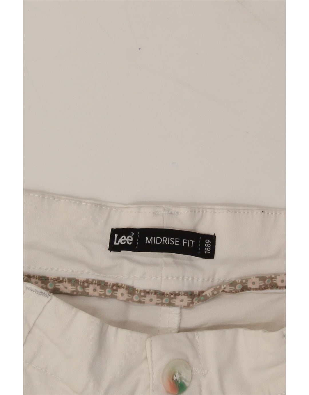 LEE Womens Mid Rise Casual Shorts W32 Large  White Vintage Lee and Second-Hand Lee from Messina Hembry 