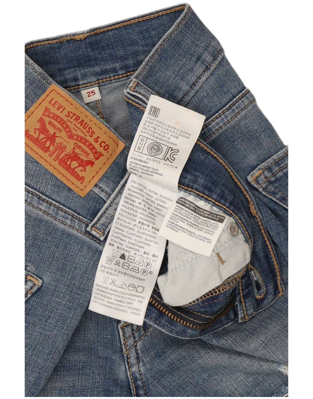 Pantaloncini di jeans invecchiati da donna Levi's W25 XS cotone blu