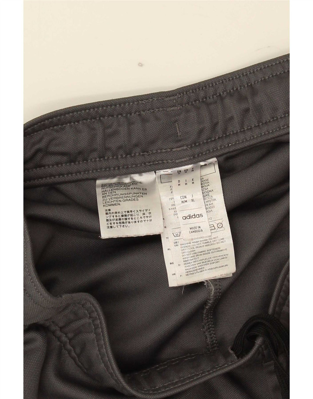 Pantaloni da tuta da uomo Adidas in poliestere grigio medio