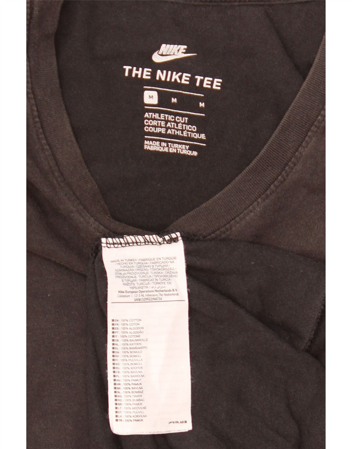 T-shirt Nike da uomo dal taglio atletico, cotone medio nero