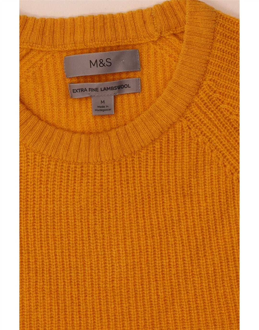 Maglione maglione girocollo da uomo Marks & Spencer giallo medio in lana d'agnello