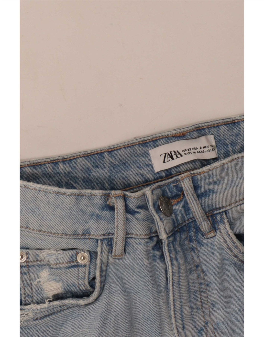 Pantaloncini in denim invecchiato Zara da donna EU 32 2XS W22 Blu