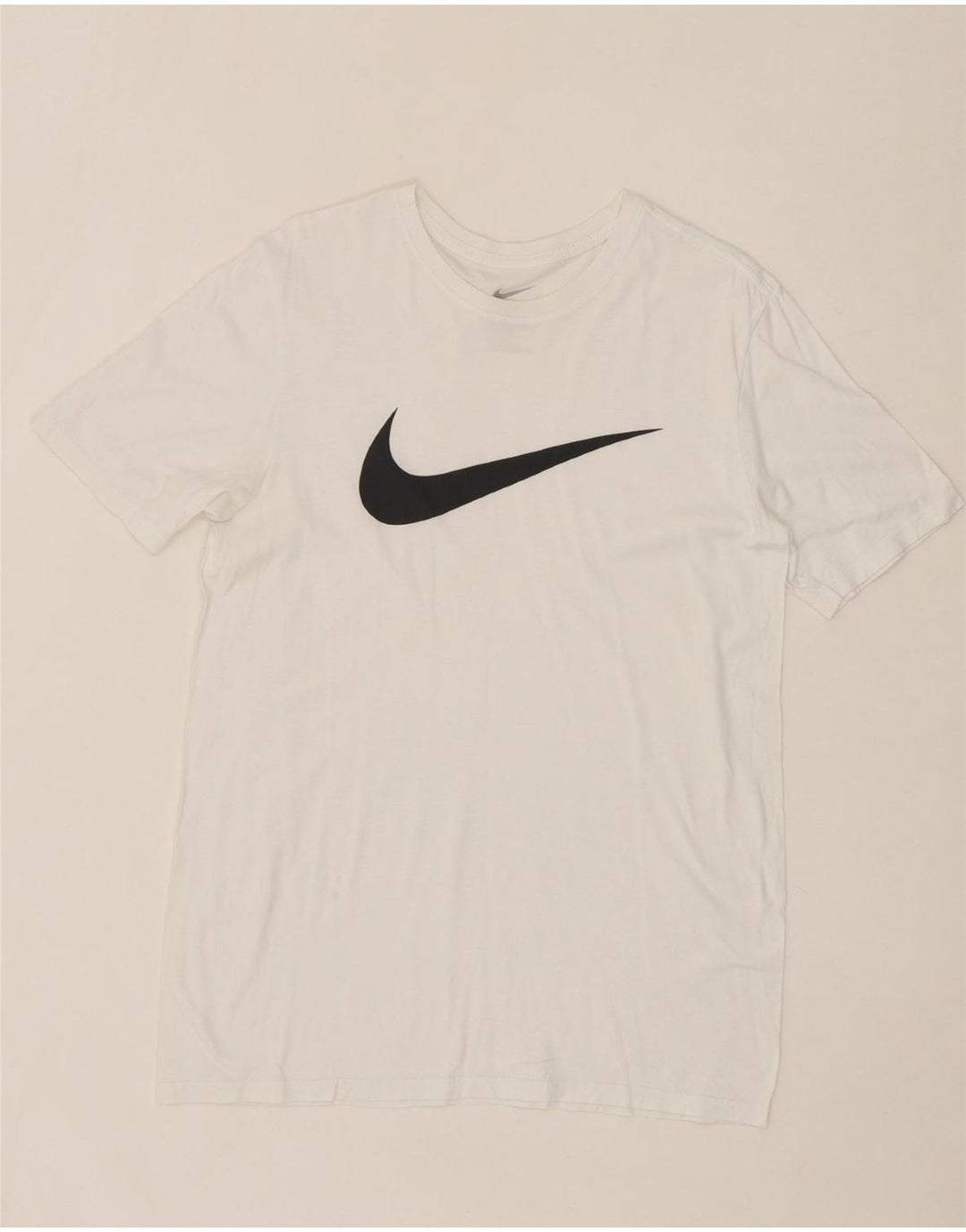 NIKE Mens Athletic Cut Graphic T-Shirt Top Medium White Vintage Nike and Second-Hand Nike from Messina Hembry 