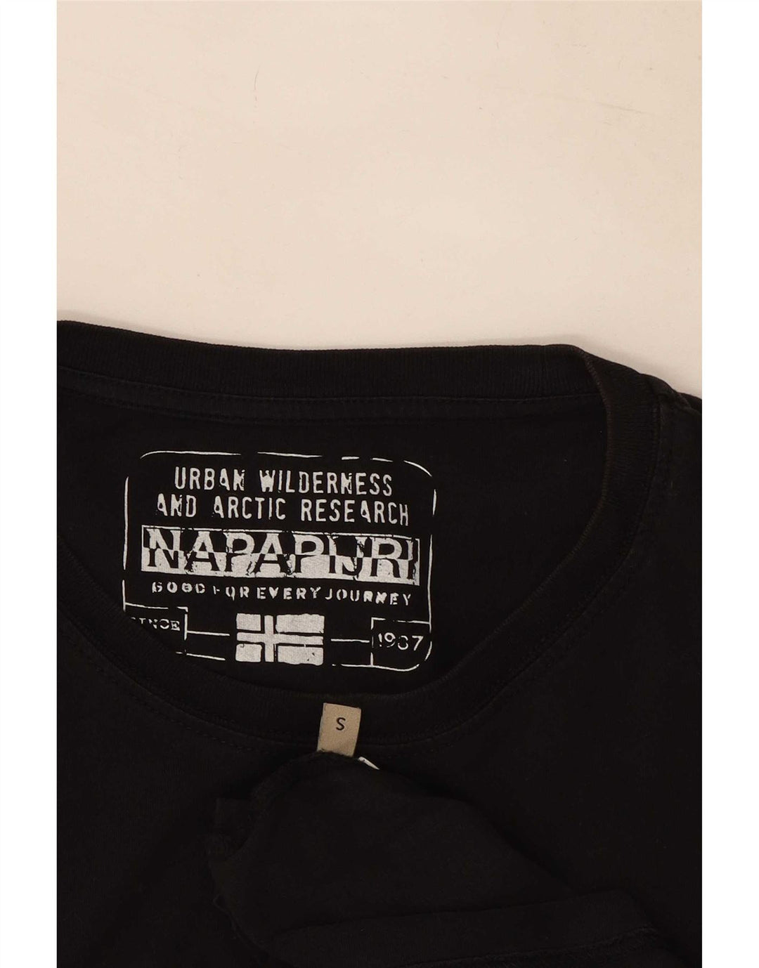 Napapijri T-shirt grafica da uomo piccola nera