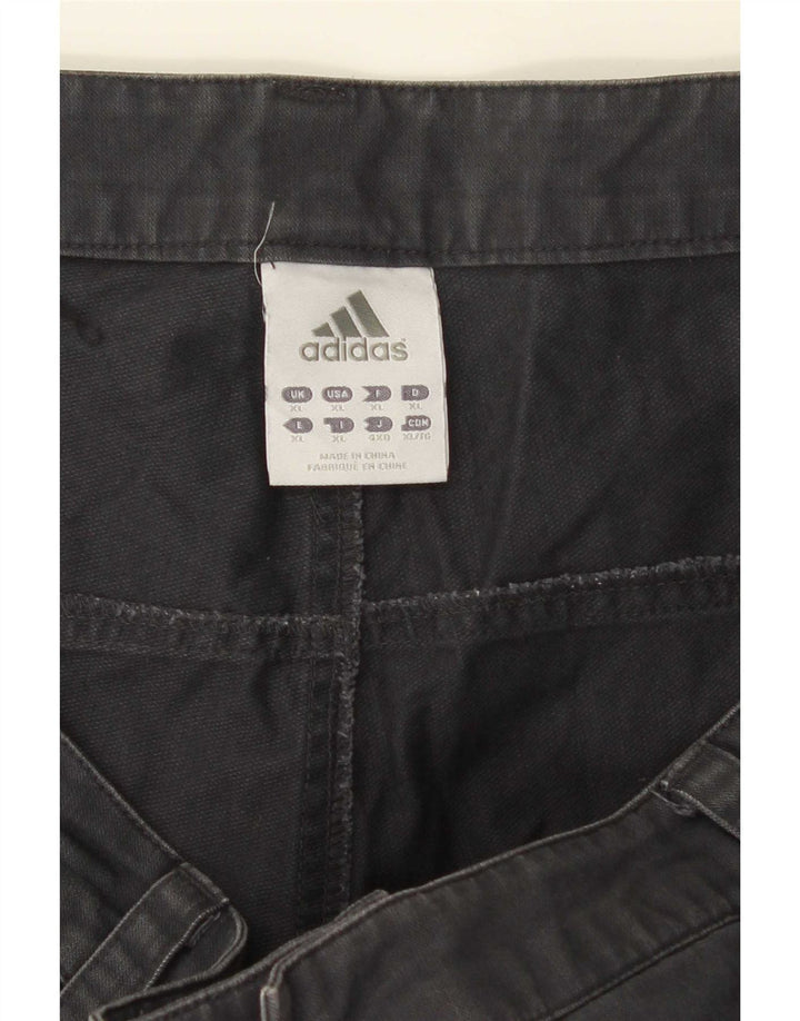 Pantaloncini cargo Adidas da uomo XL W40 grigi