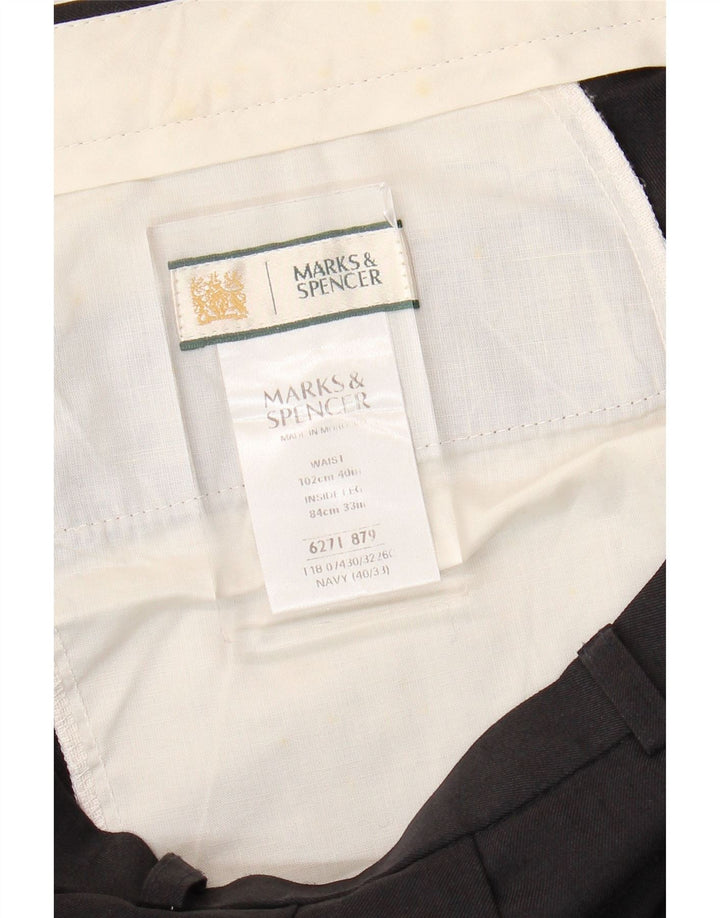 Pantaloni da abito con pegging da uomo Marks & Spencer W40 L33 poliestere blu navy