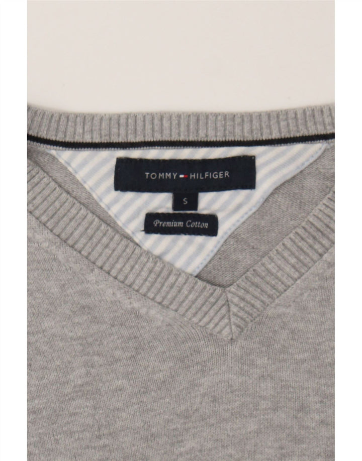 TOMMY HILFIGER Mens V-Neck Jumper Sweater Small Grey Cotton Vintage Tommy Hilfiger and Second-Hand Tommy Hilfiger from Messina Hembry 