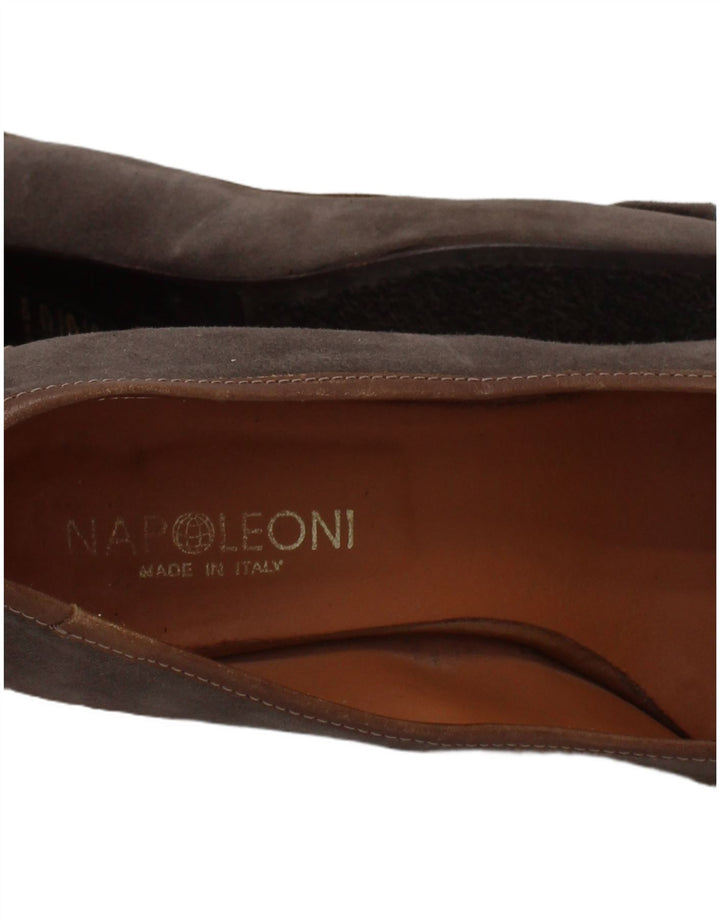 Tacchi con pompa in pelle scamosciata da donna Napoleoni, taglia UK 5, in pelle grigia