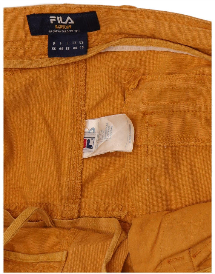 Pantaloncini cargo da uomo Fila W40 XL in cotone giallo