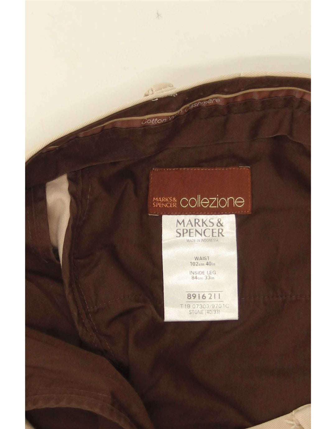 Pantaloni da abito con pegging da uomo Marks & Spencer W40 L33 in cotone beige