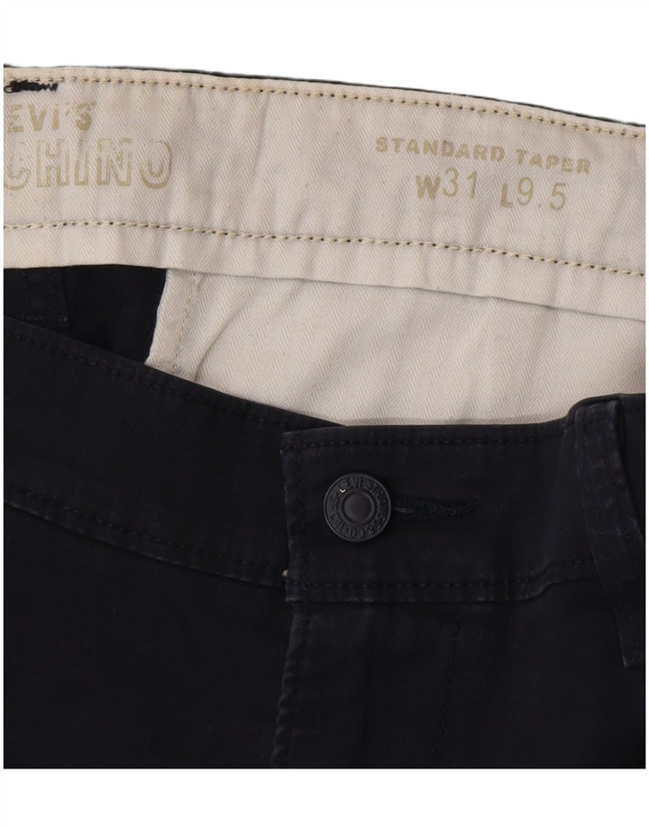 Pantaloncini chino standard da uomo Levi's W31 cotone blu navy medio