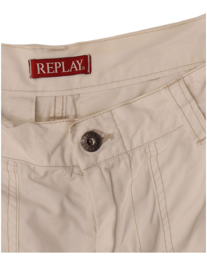Pantaloncini cargo da uomo Replay W28 piccoli bianchi