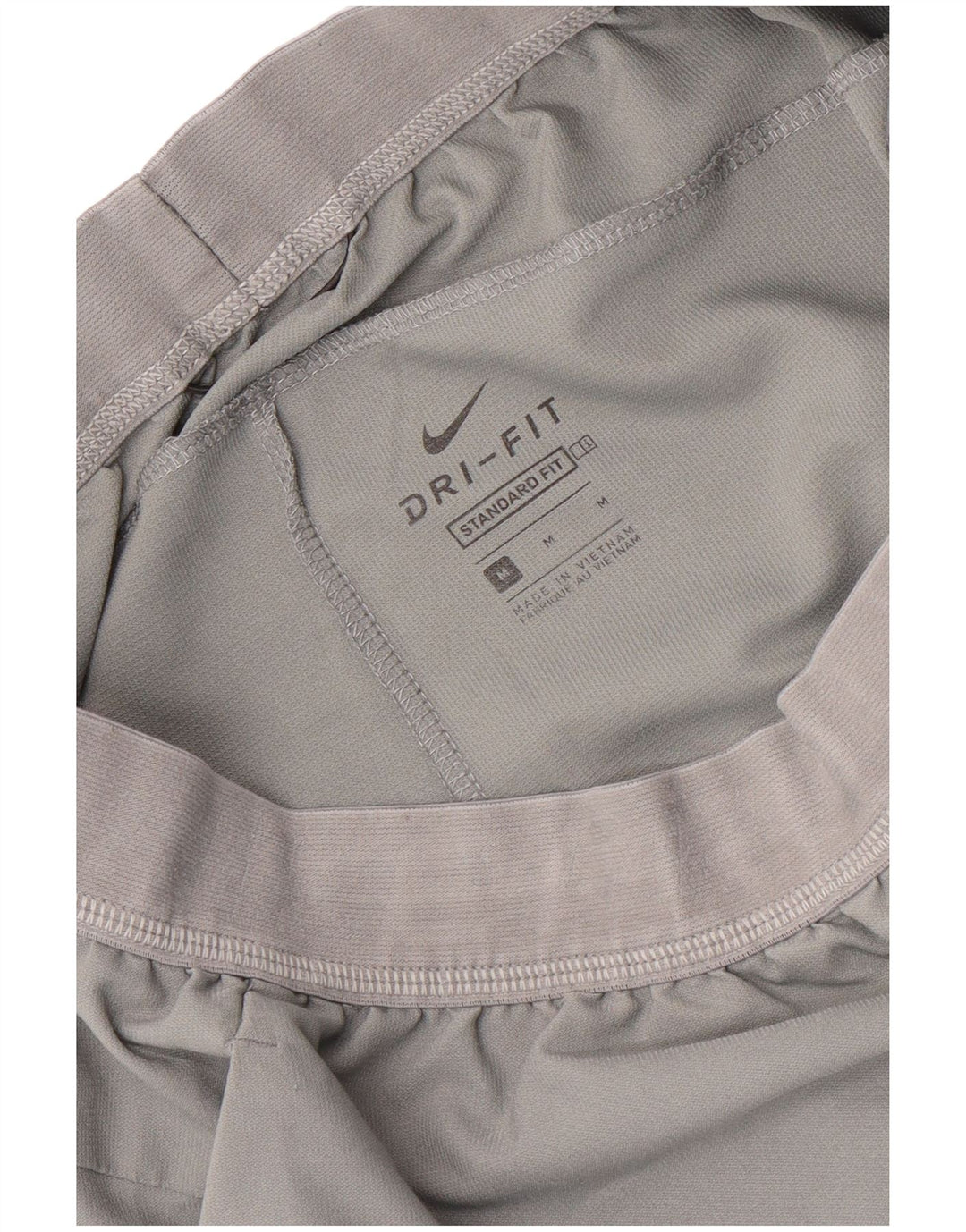 Pantaloncini sportivi Nike Dri Fit Standard Fit da uomo di colore grigio medio