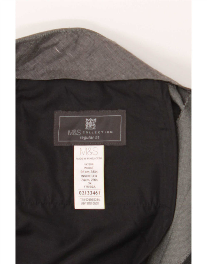 Pantaloni da abito vestibilità regolare Marks & Spencer da uomo W36 L29 poliestere grigio