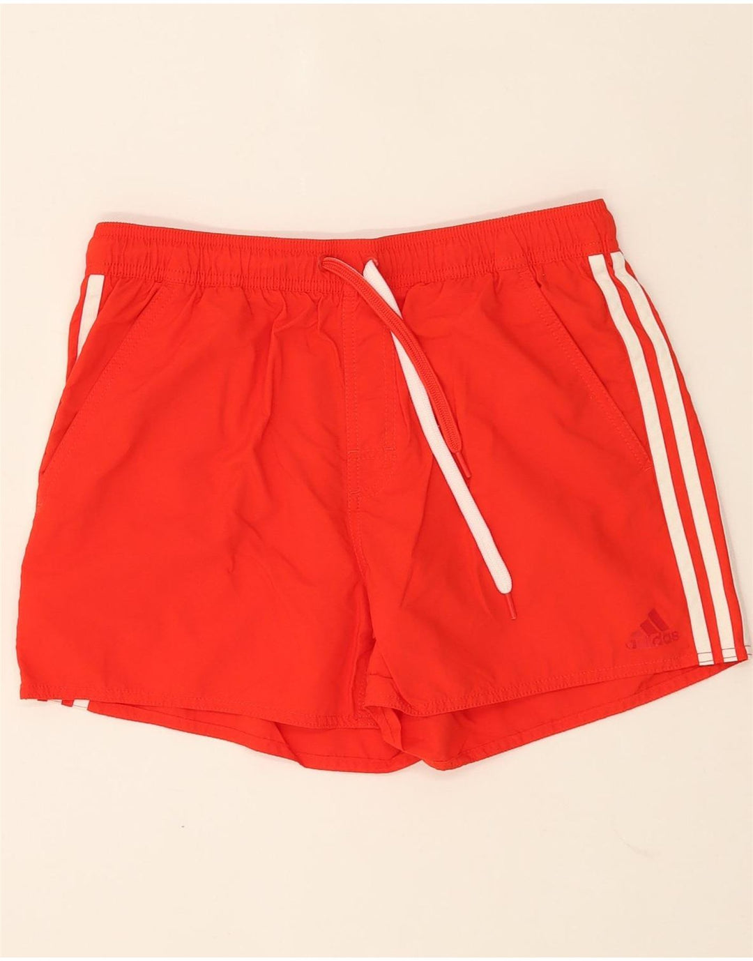 Pantaloncini sportivi Adidas da uomo in poliestere rosso medio