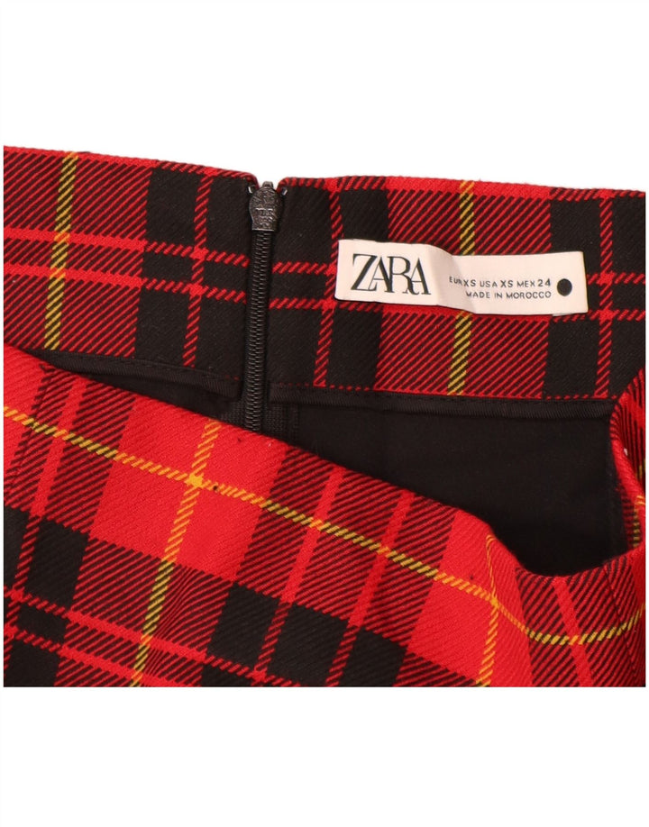 Minigonna da donna Zara XS W24 Poliestere a quadri rossi