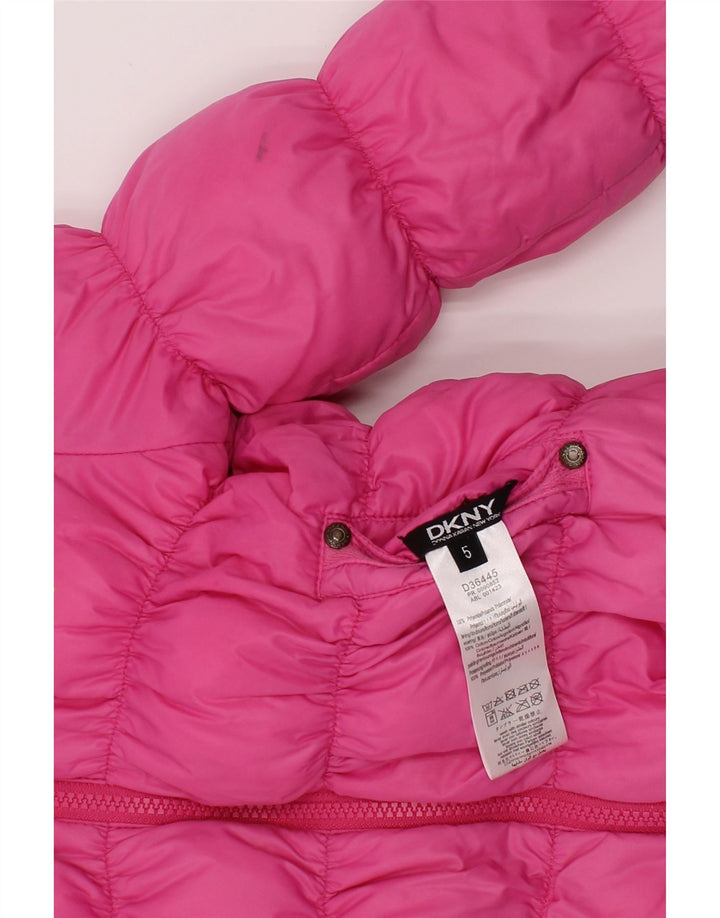 Giacca imbottita reversibile con cappuccio per ragazze Dkny 4-5 anni in poliestere rosa