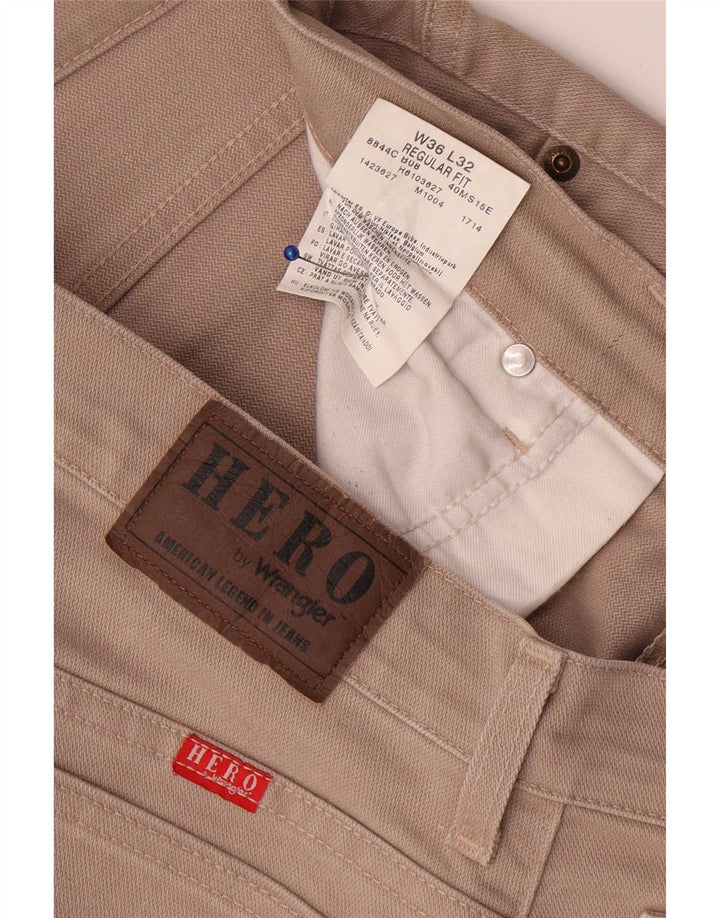 Jeans dritti da uomo Wrangler vestibilità regolare W36 L32 cotone beige