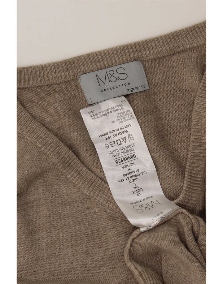 Maglione da uomo Marks & Spencer vestibilità regolare con scollo a V grande acrilico beige