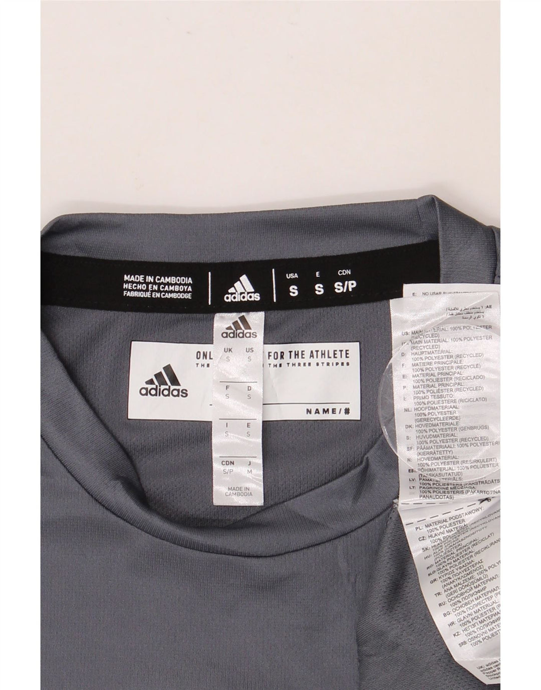 T-shirt grafica ADIDAS da uomo Longwood Top piccolo in poliestere grigio