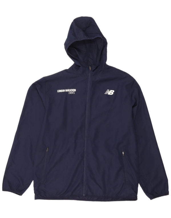 Giacca antipioggia con cappuccio grafico da uomo New Balance grande in poliestere blu navy