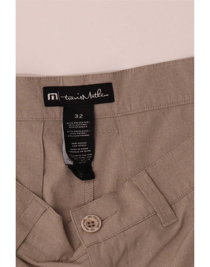 Pantaloncini chino vestibilità regolare da uomo Travis Mathew W32 poliestere beige medio