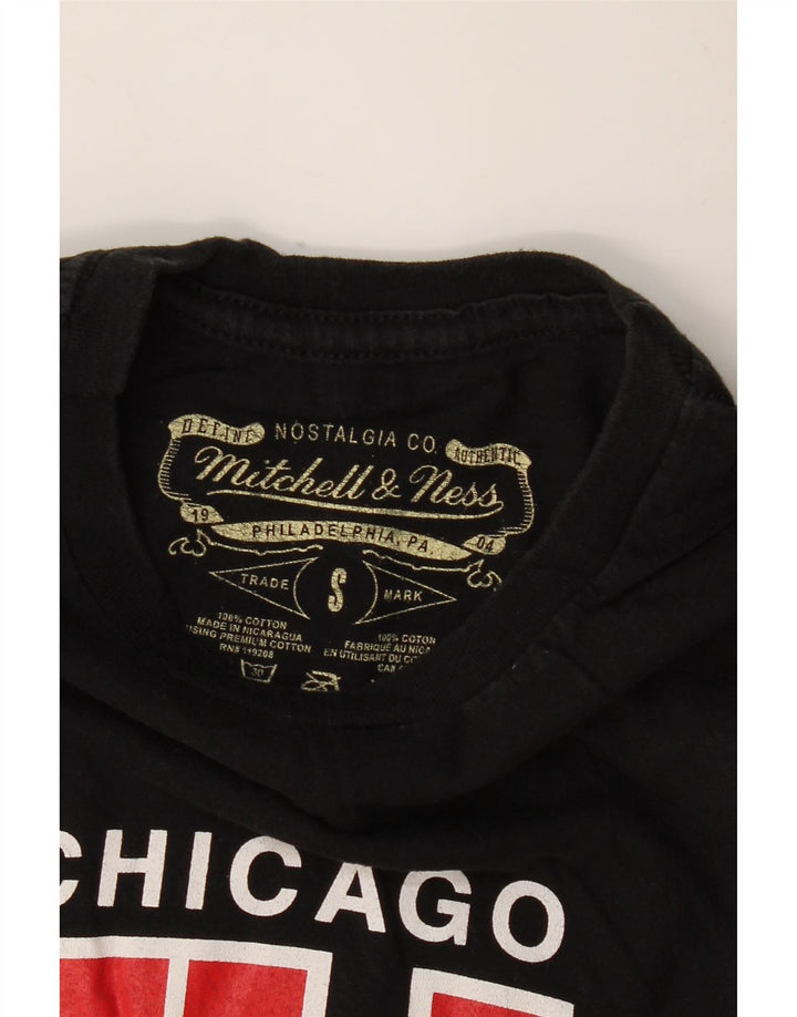 MITCHELL & NESS T-shirt grafica da uomo Chicago Bulls piccola in cotone nero