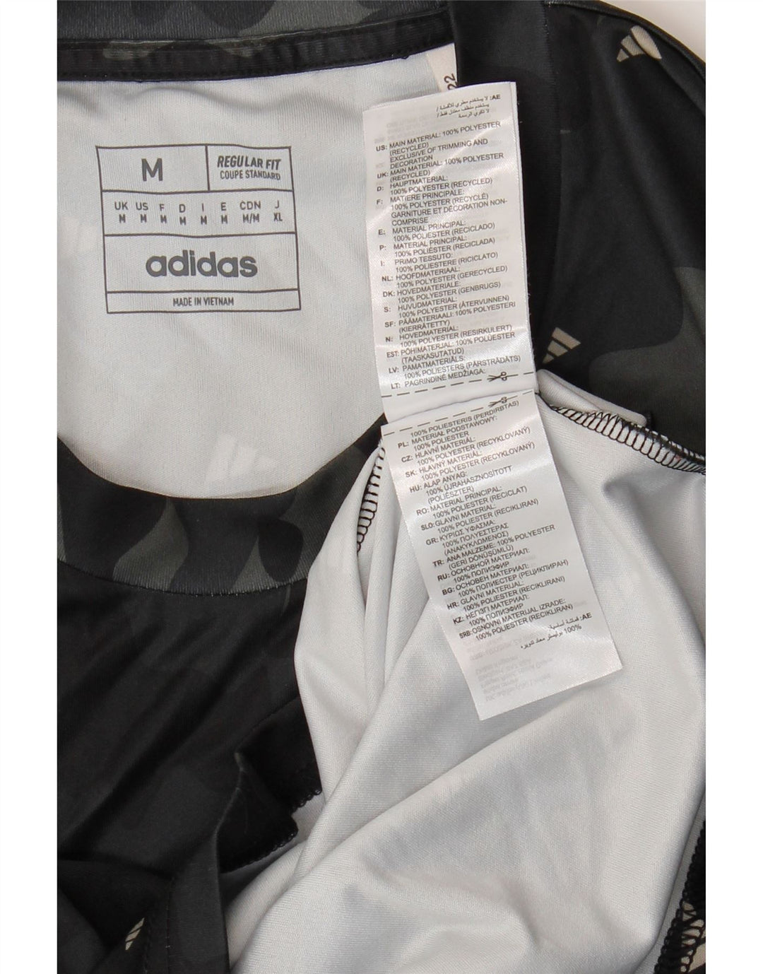 T-shirt grafica Adidas da uomo Aeroready Top in poliestere mimetico nero medio