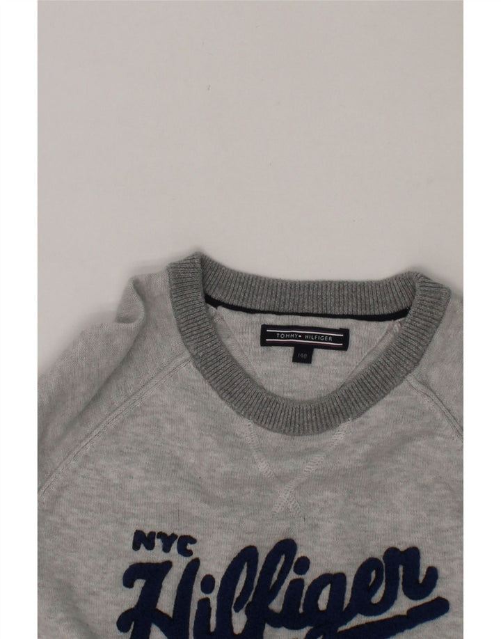 TOMMY HILFIGER Boys Graphic Sweatshirt Jumper 9-10 Years Grey Cotton Vintage Tommy Hilfiger and Second-Hand Tommy Hilfiger from Messina Hembry 