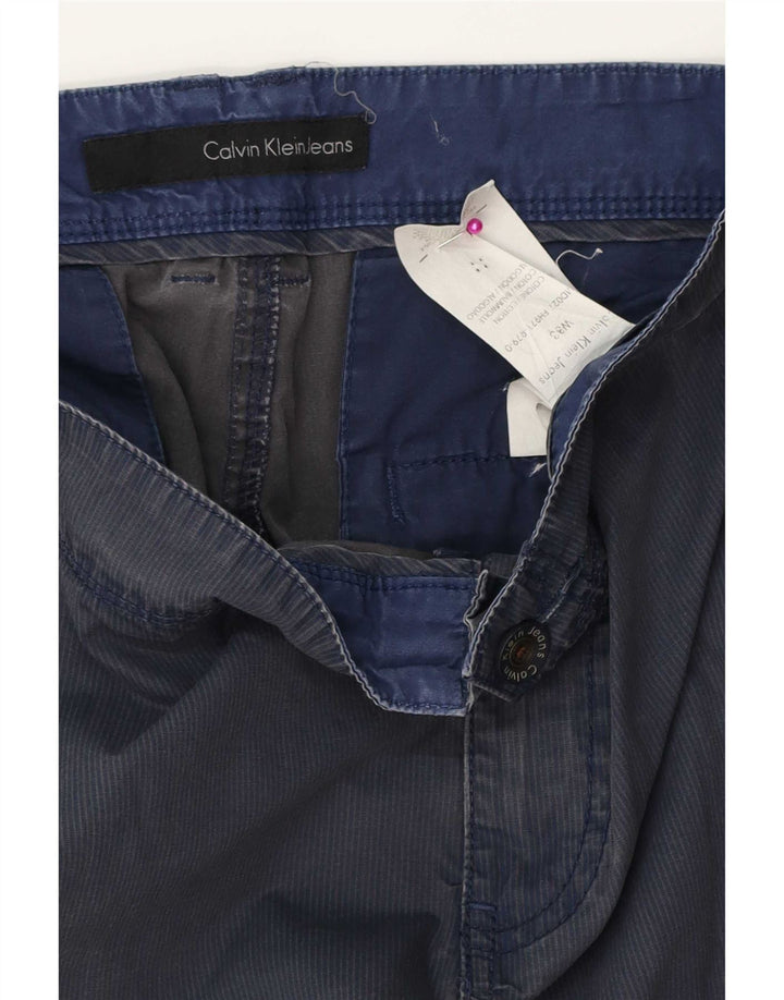 Pantaloncini cargo da uomo Calvin Klein W33 cotone gessato blu navy medio