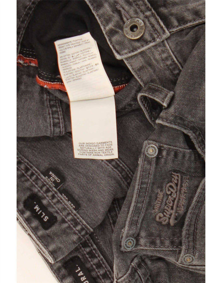 Pantaloncini di jeans slim corporale da uomo Superdry W32 cotone grigio medio