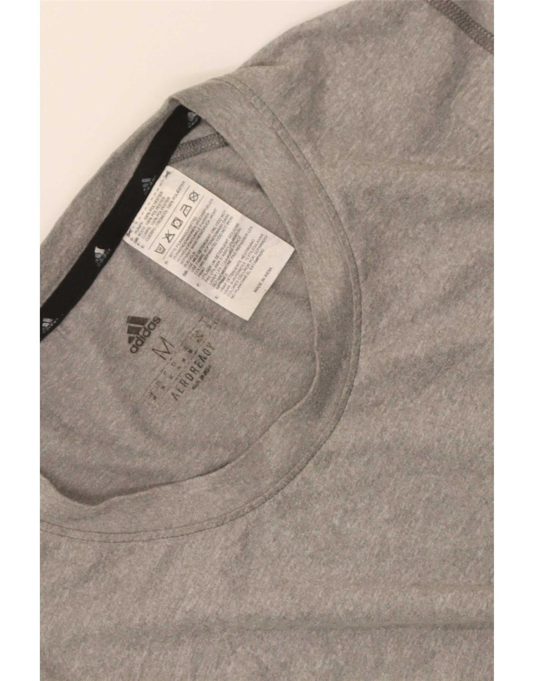 T-shirt grafica da uomo Adidas Aeroready Top in poliestere grigio medio