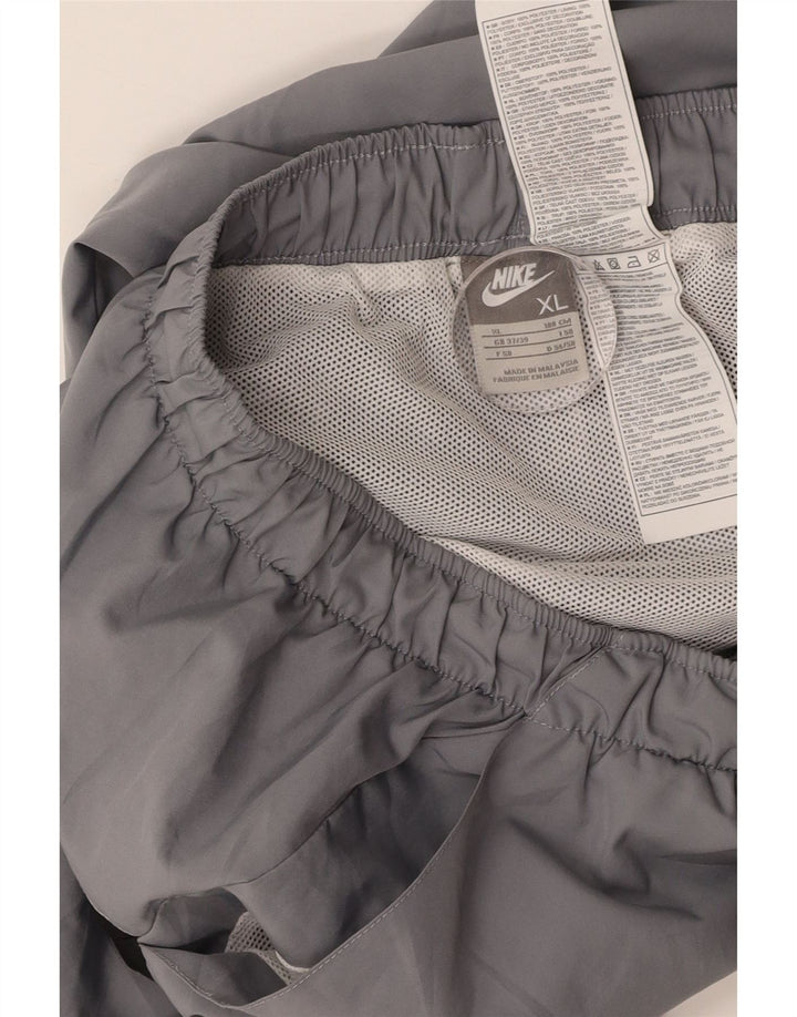 Pantaloncini sportivi da uomo NIKE XL Grigio Colourblock in poliestere