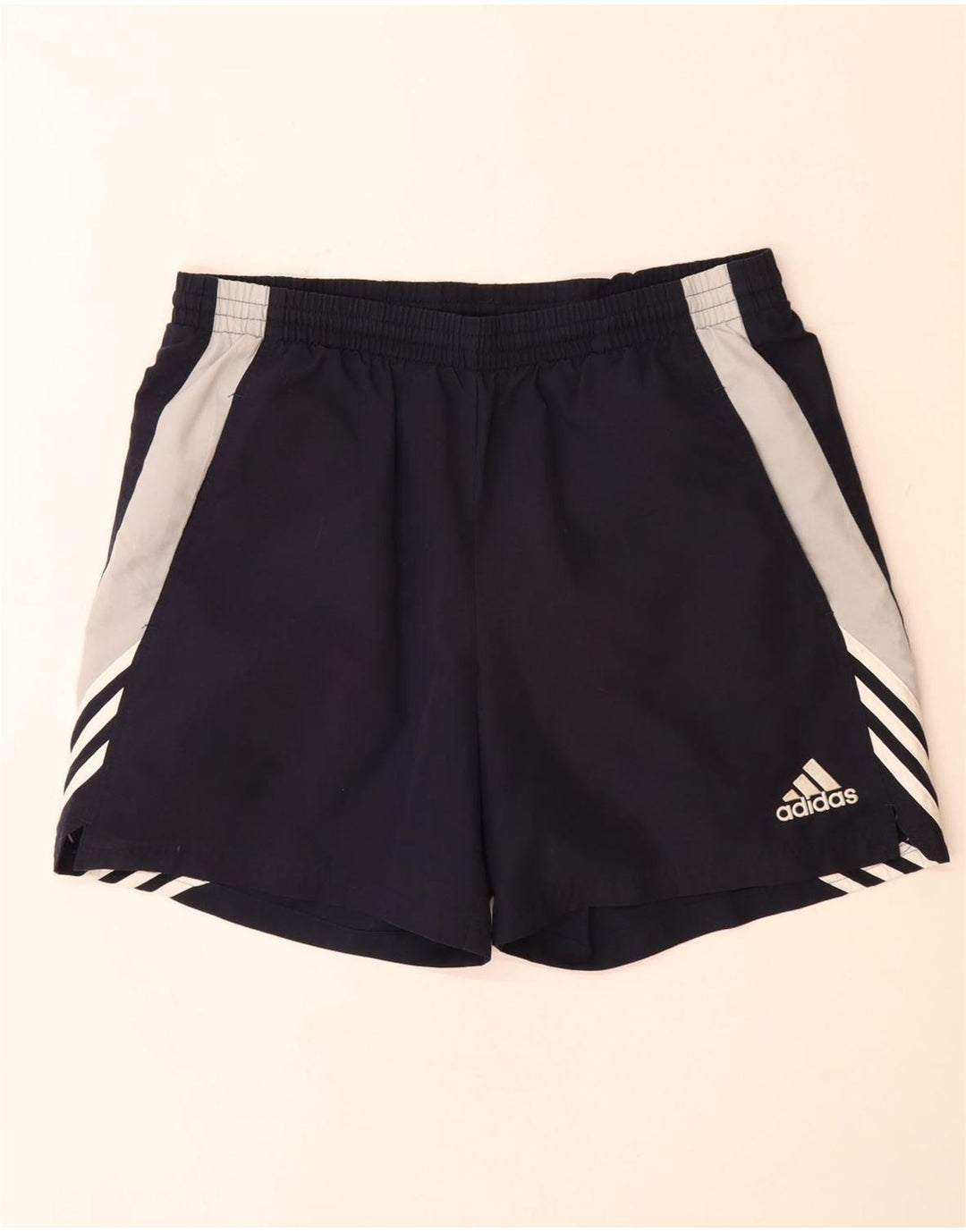 Pantaloncini sportivi da uomo Adidas Large in poliestere color block blu navy