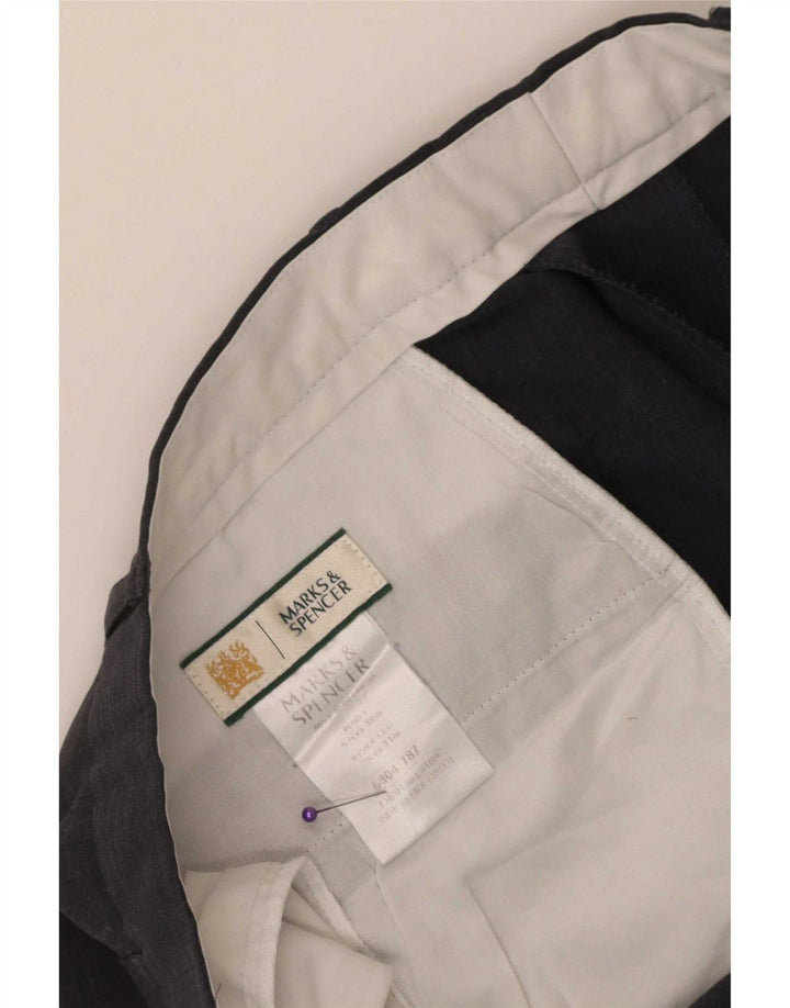 Pantaloni da abito dritti da uomo Marks & Spencer W38 L31 poliestere blu navy
