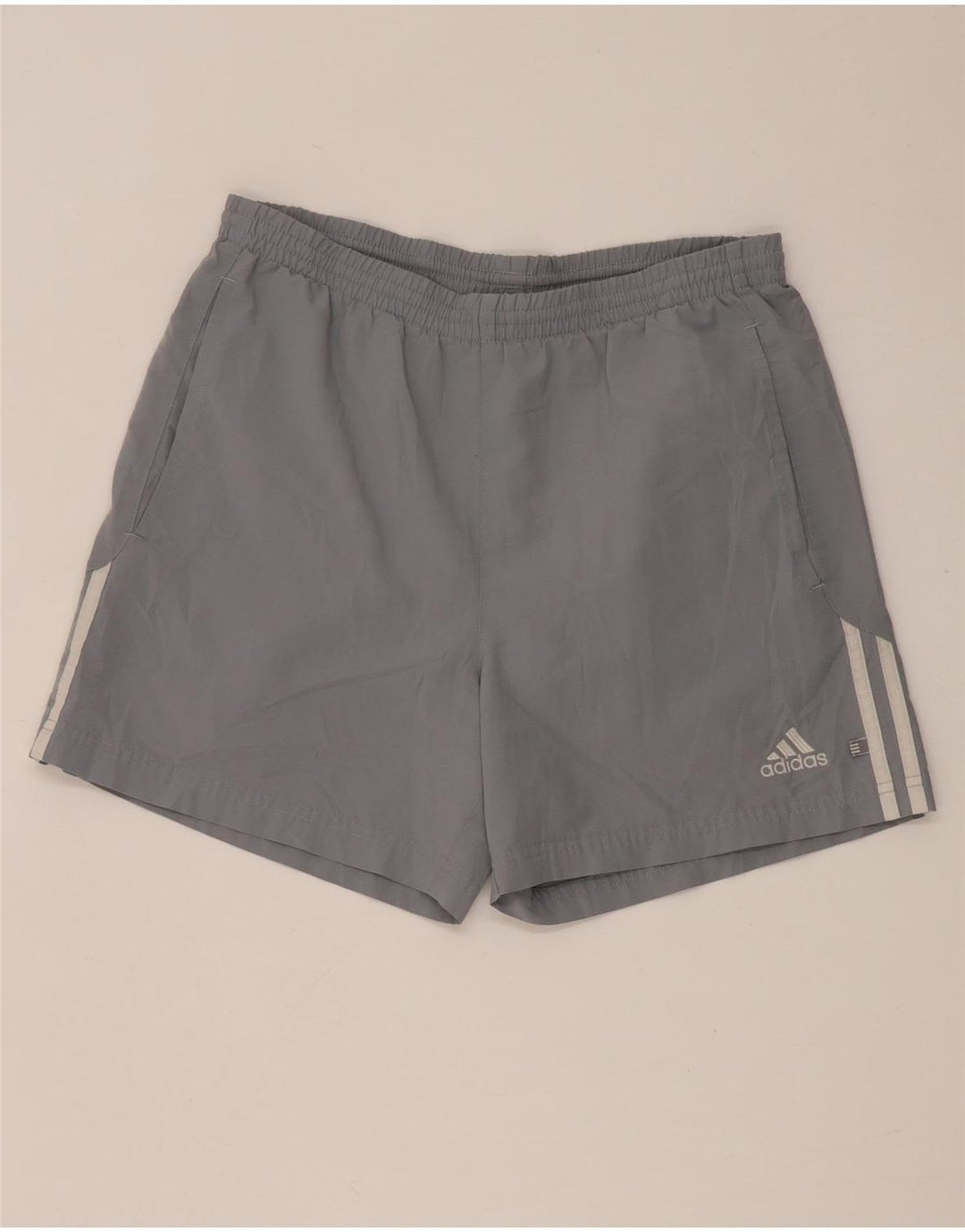 Pantaloncini sportivi da uomo Adidas piccoli in poliestere grigio
